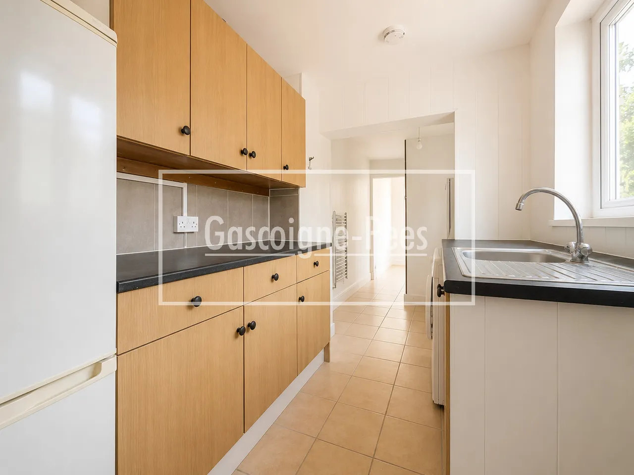 Worplesdon Road, Guildford, GU2, photo 2