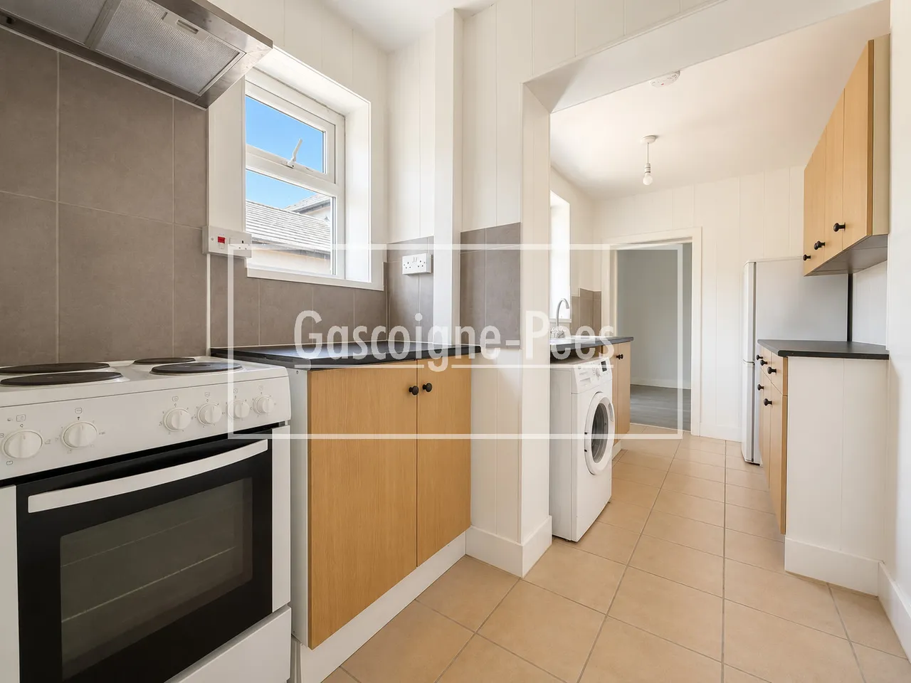 Worplesdon Road, Guildford, GU2, photo 4