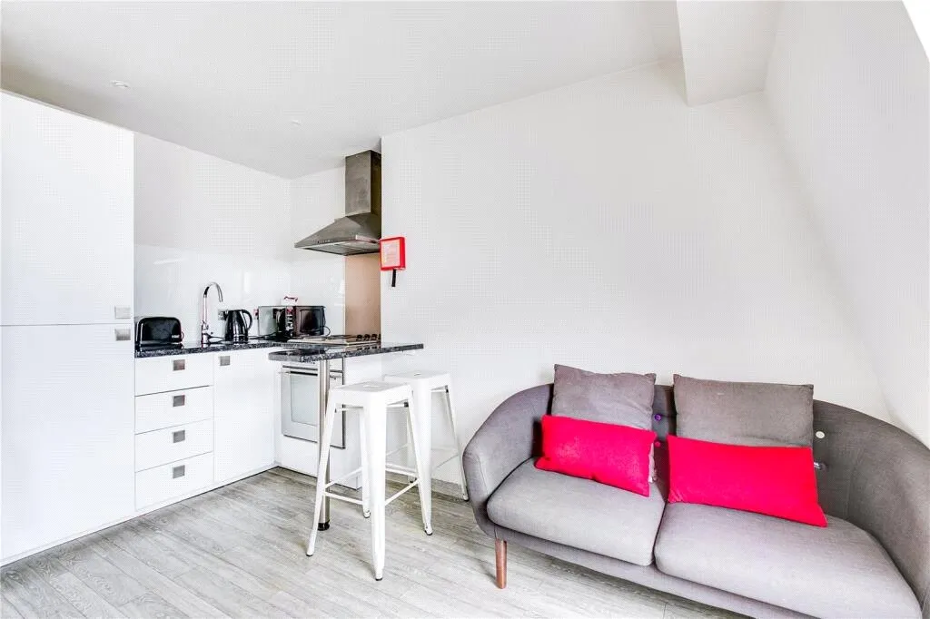 Warwick Road, London, SW5, photo 4