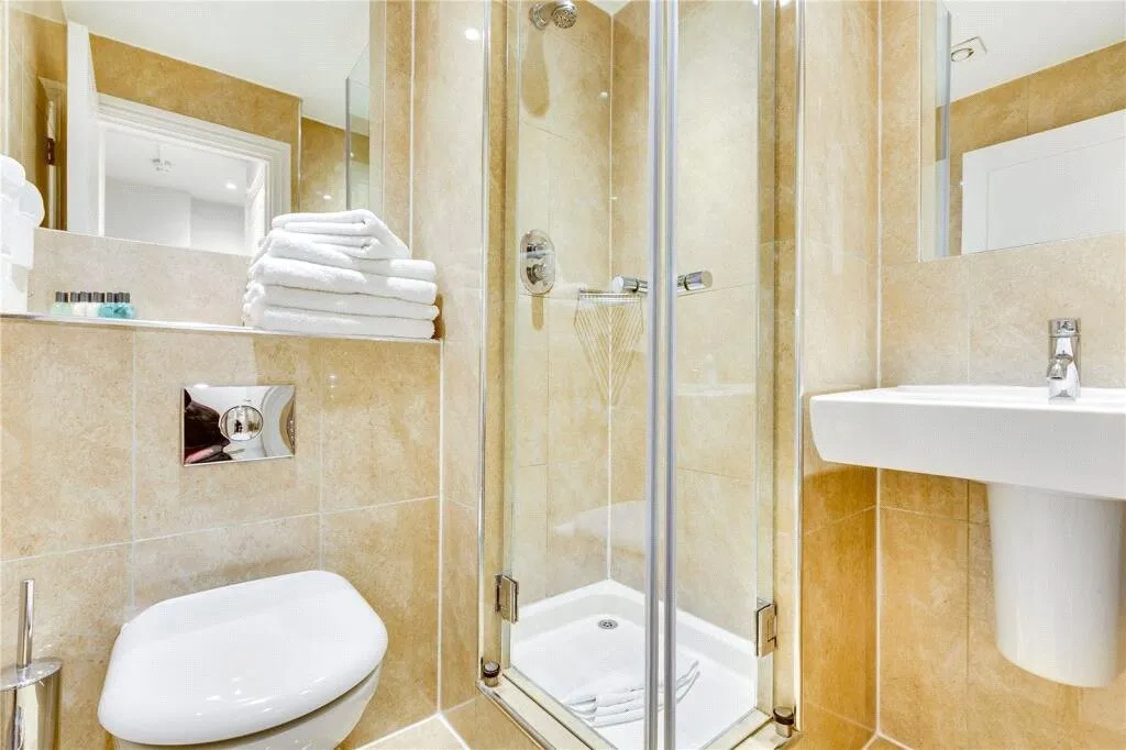 Warwick Road, London, SW5, photo 5