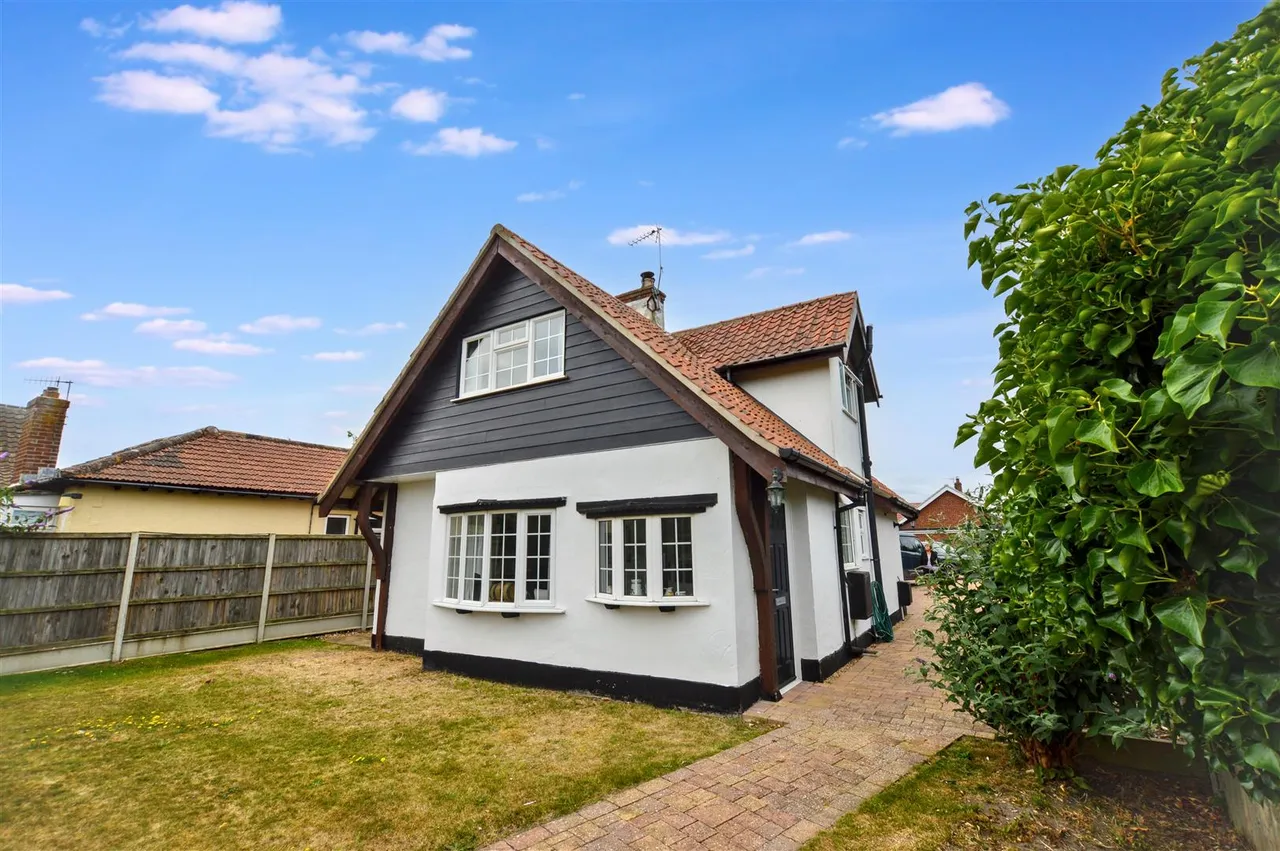 3 bed house for sale, Beeston Common, Sheringham, NR26