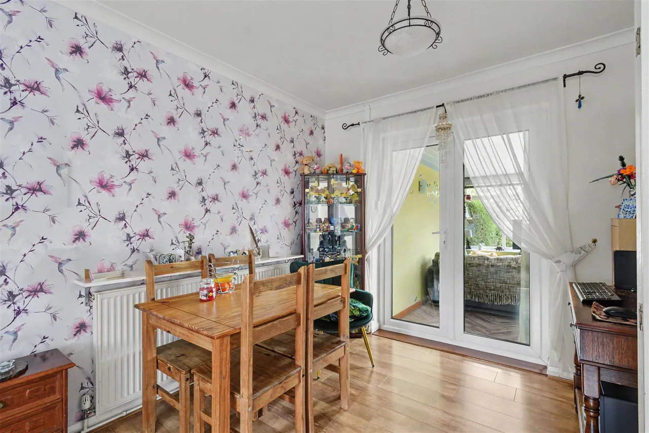 Grosvenor Avenue, Sawley, NG10, photo 9