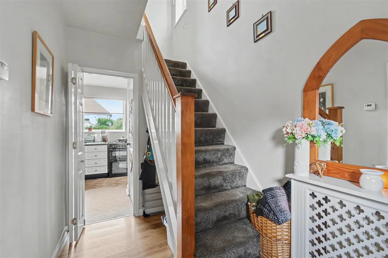 Grosvenor Avenue, Sawley, NG10, photo 5