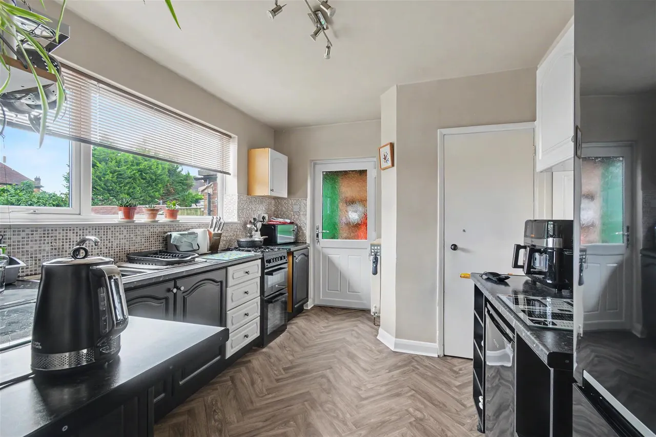 Grosvenor Avenue, Sawley, NG10, photo 3