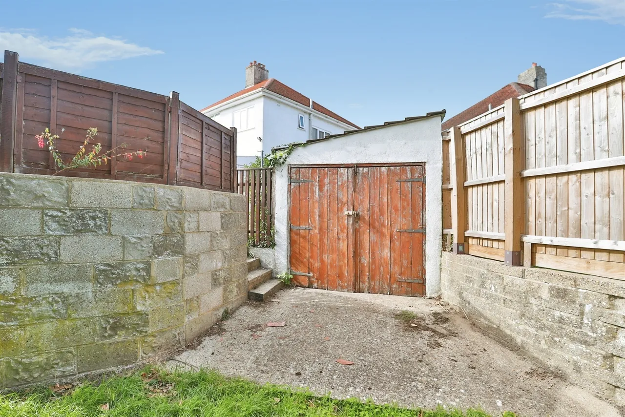Riverside Road, Bournemouth, BH6, photo 19