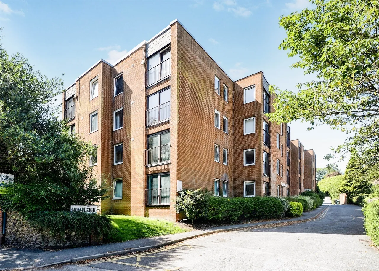 London Road, Patcham, Brighton, photo 10