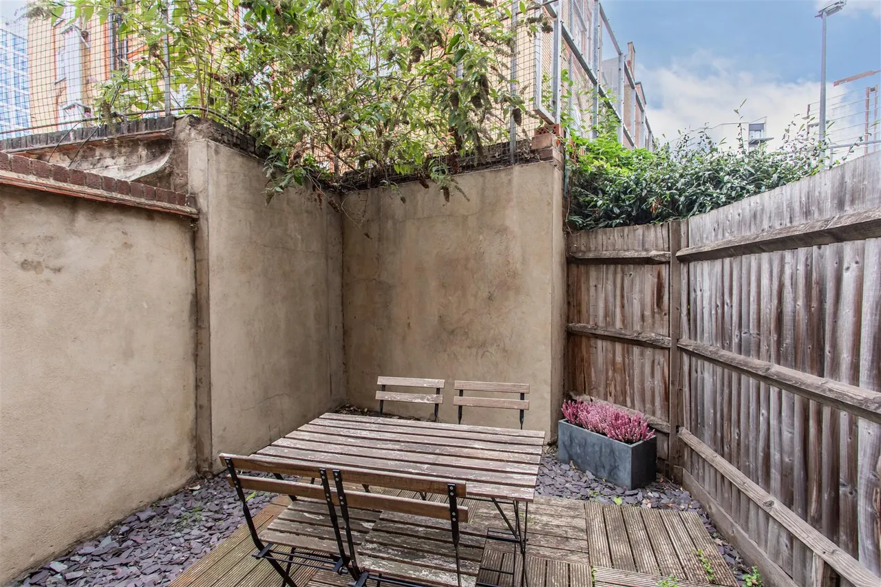 Salmon Lane, Limehouse, photo 6