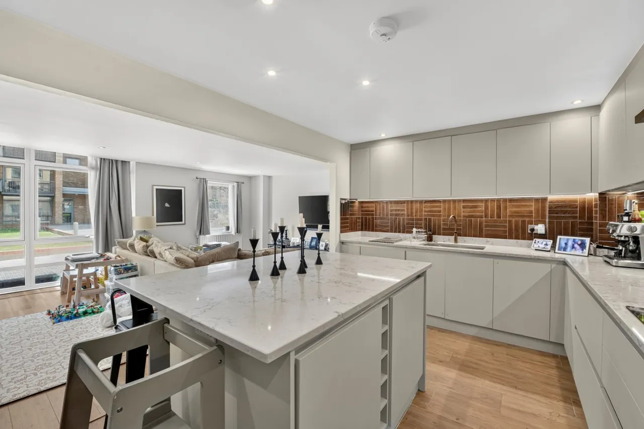 Cassilis Road, London, E14, photo 8