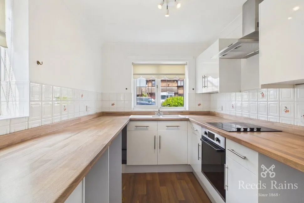 Holgate Road, Pontefract, West Yorkshire, WF8, photo 2