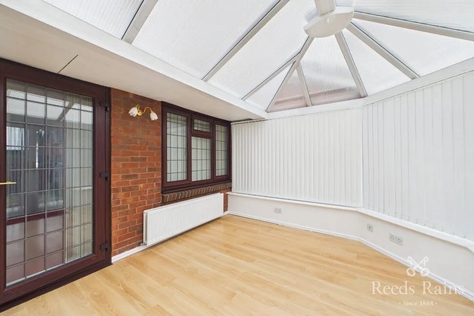 Holgate Road, Pontefract, West Yorkshire, WF8, photo 5