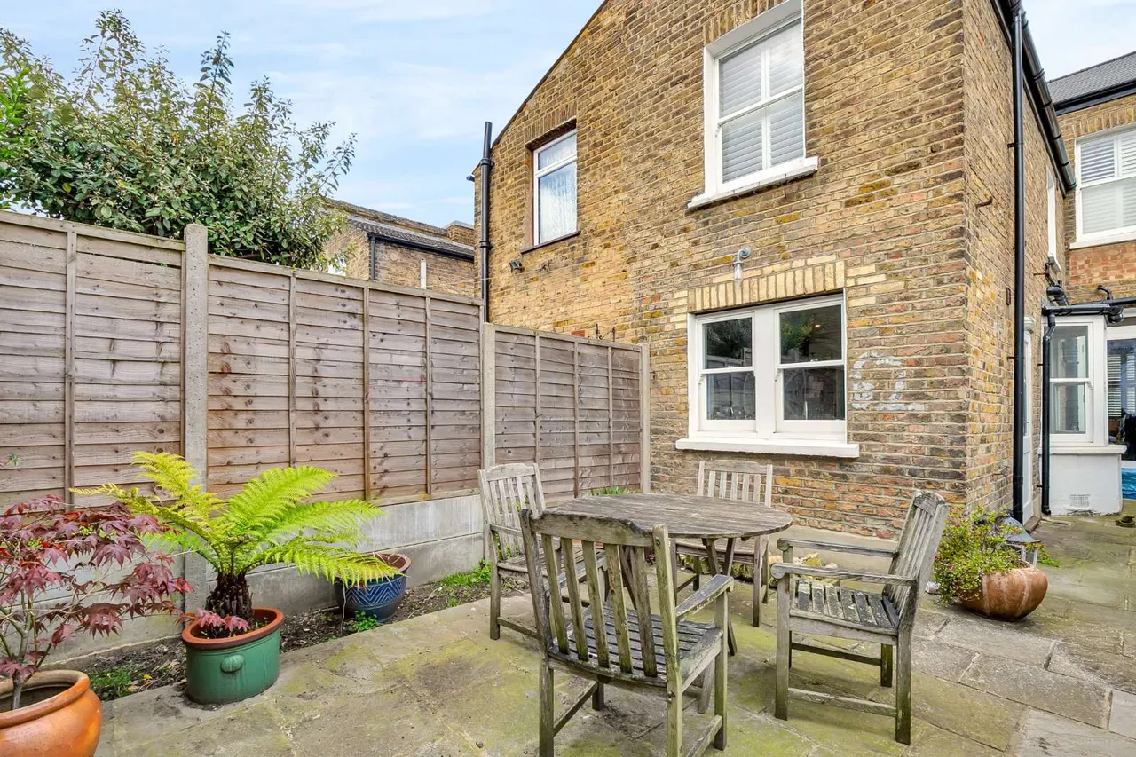Fullerton Road, London, SW18 1BX, photo 4