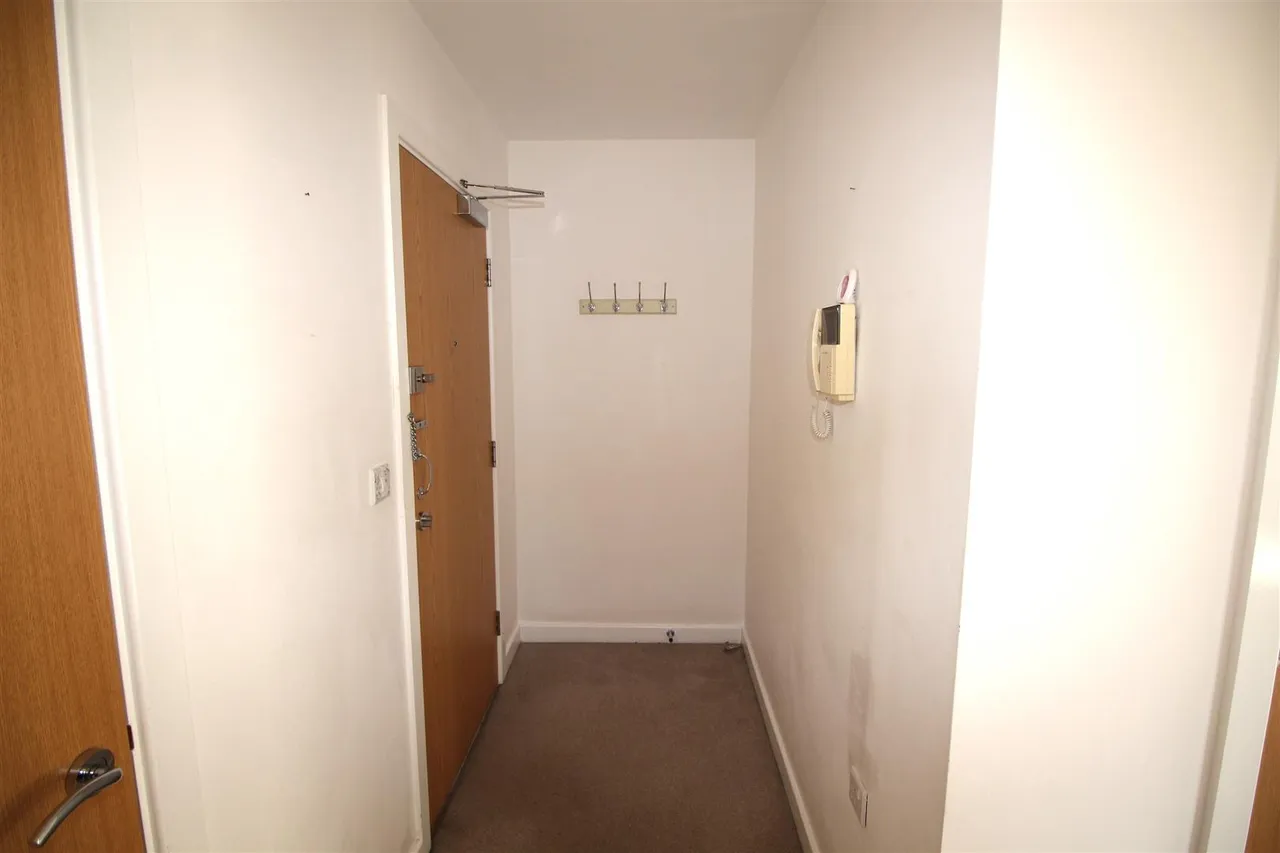 Ivy Graham Close, Manchester, Lancashire, M40 3AX, photo 7
