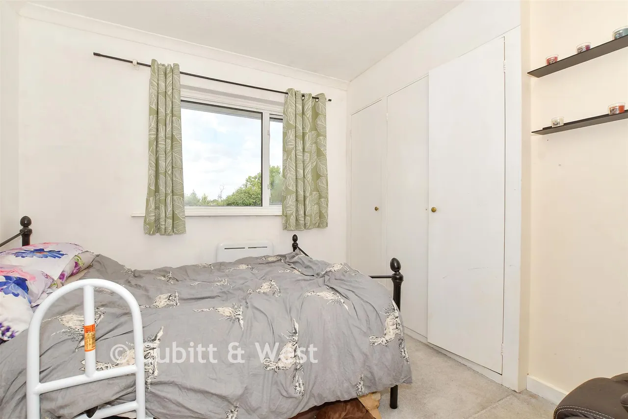 Groomsland Drive, Billingshurst, RH14, photo 7