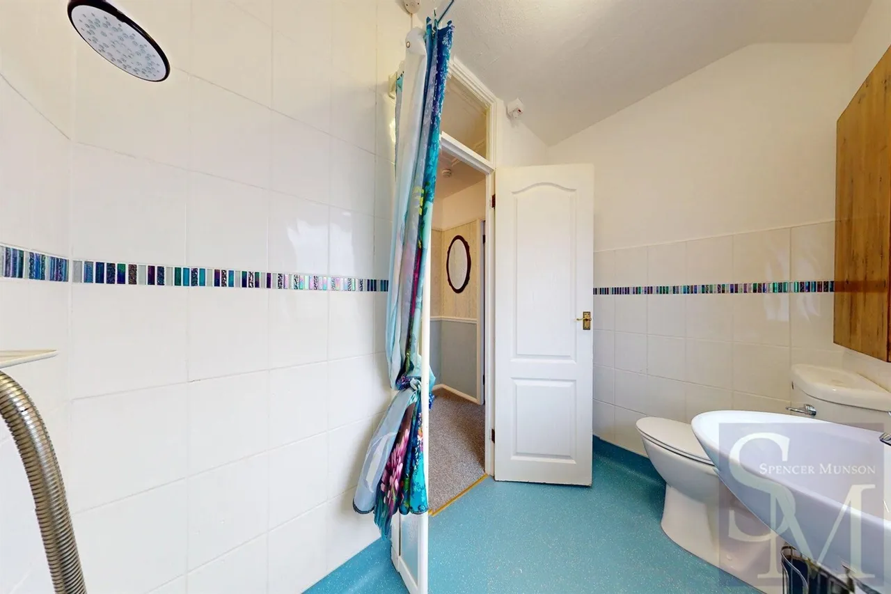 Loughton, IG10, photo 12