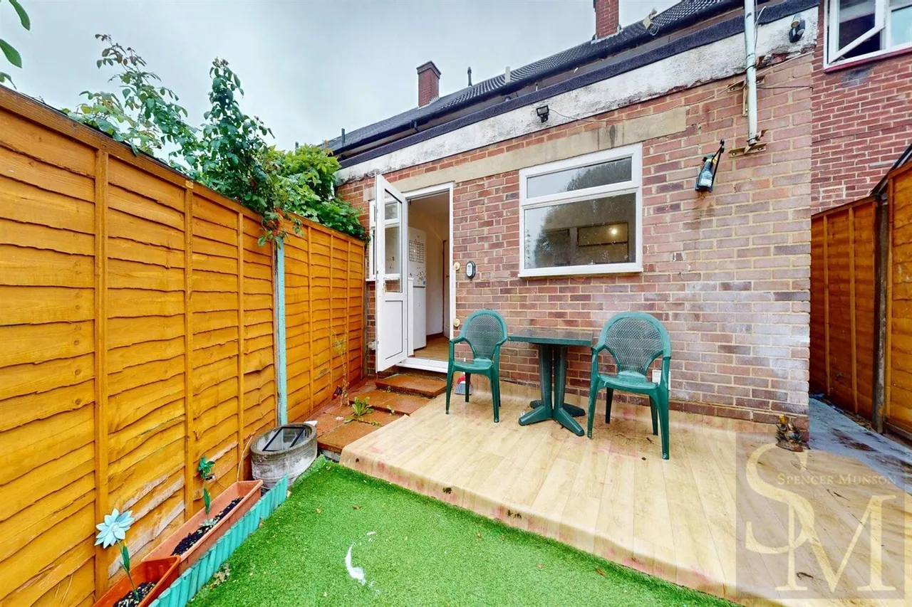 Loughton, IG10, photo 18