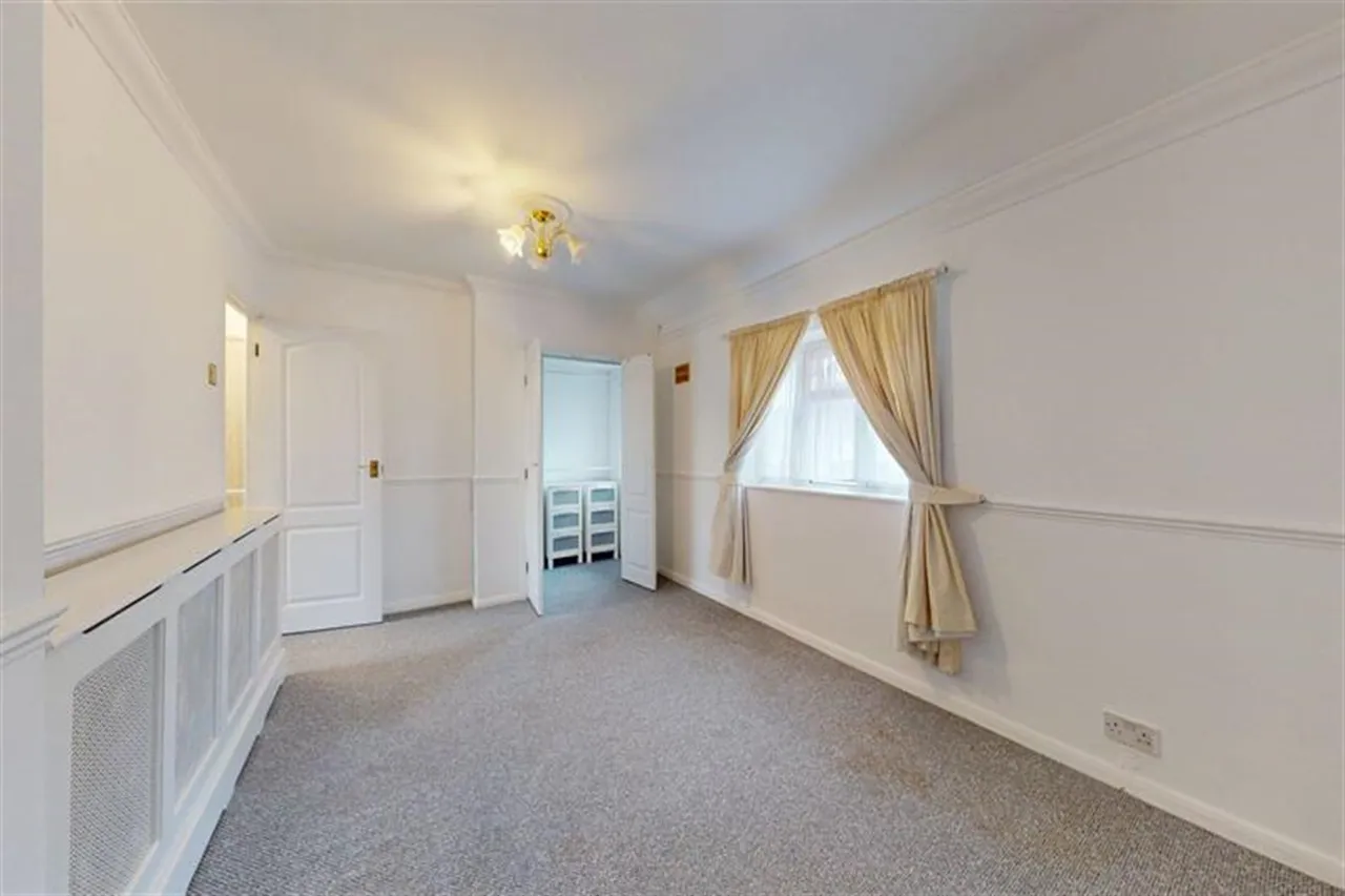 Loughton, IG10, photo 4