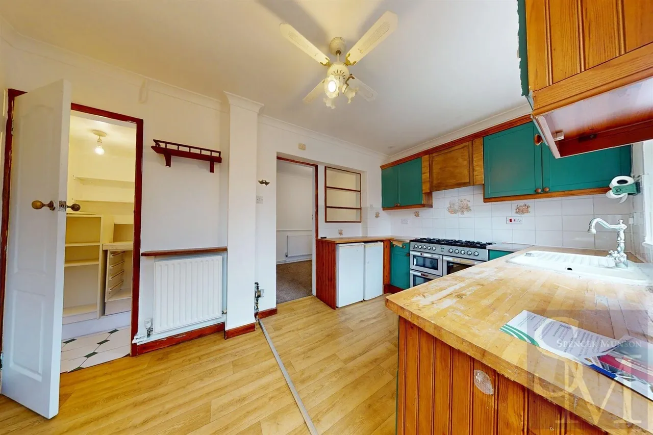 Loughton, IG10, photo 11