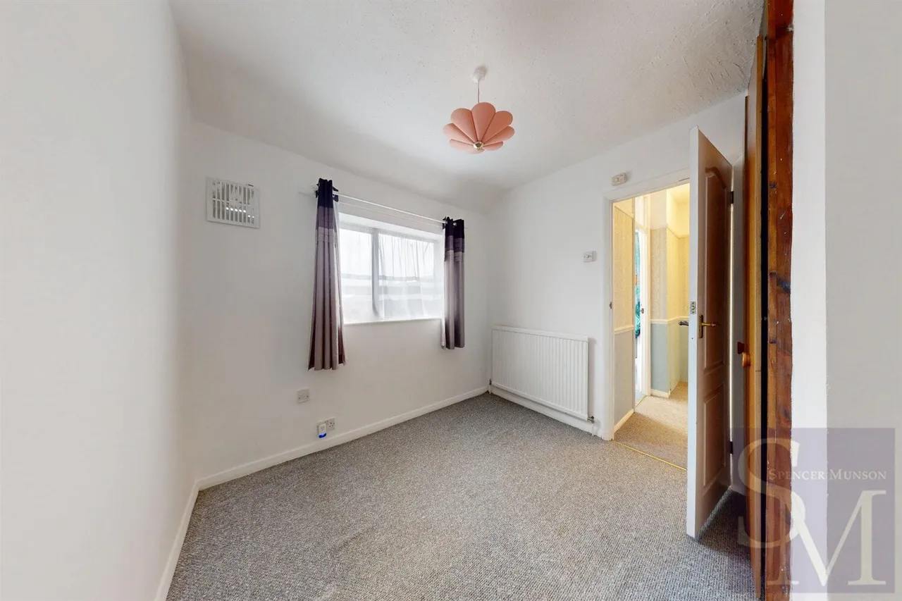 Loughton, IG10, photo 16