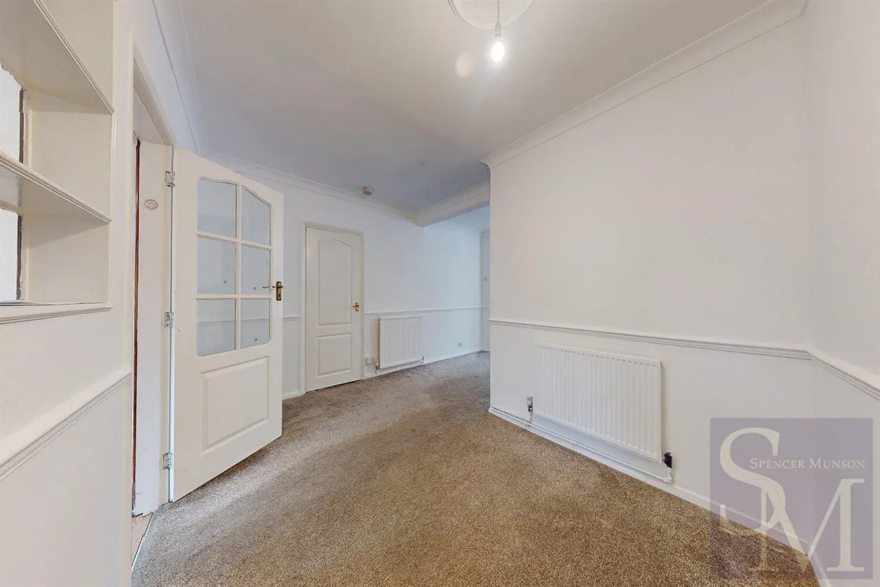 Loughton, IG10, photo 9