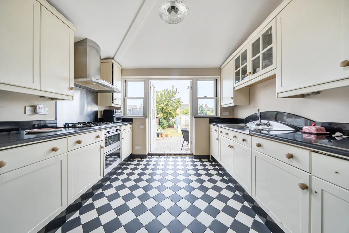 Sheering Mill Lane, Sawbridgeworth, CM21, photo 3