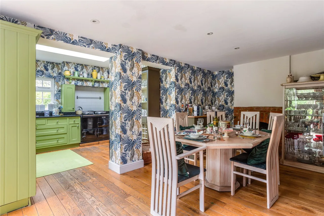 The Gardens, Old Lane, Cobham, KT11, photo 8