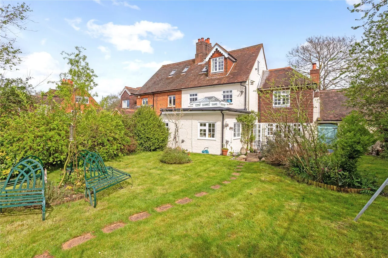 The Gardens, Old Lane, Cobham, KT11, photo 11