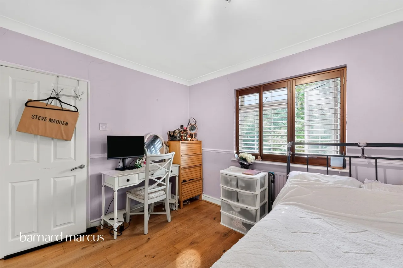 Mill Farm Crescent, Whitton, TW4, photo 8