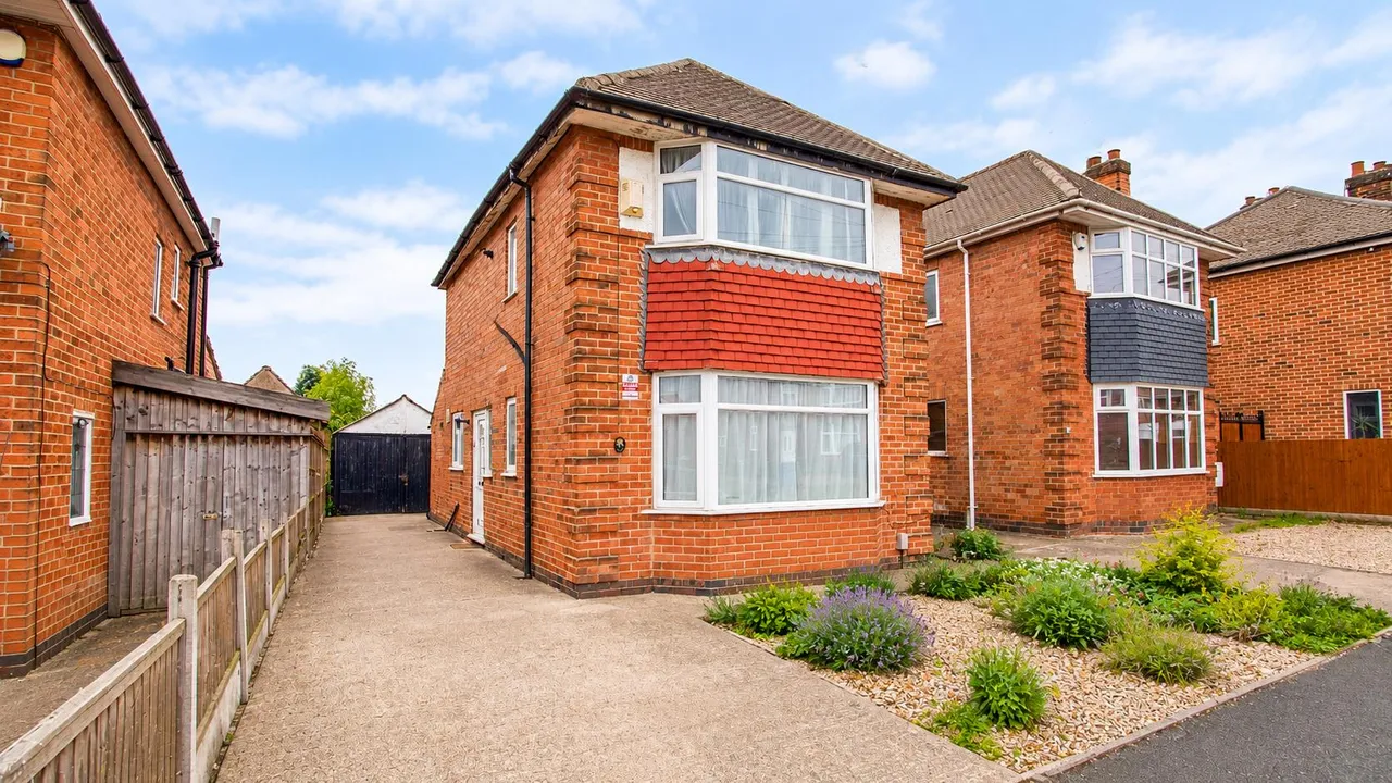2 bed house for sale, Radcliffe Drive, Derby