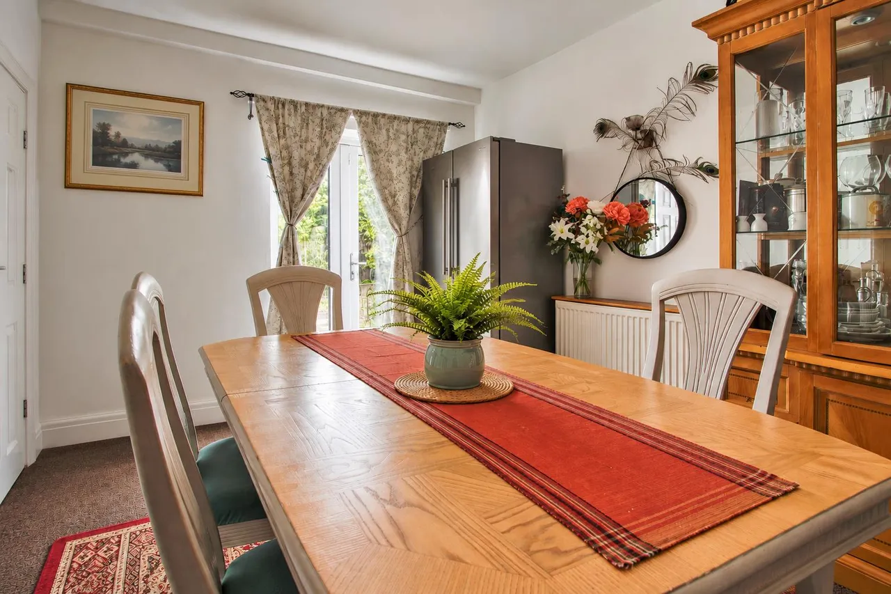 Radcliffe Drive, Derby, photo 2