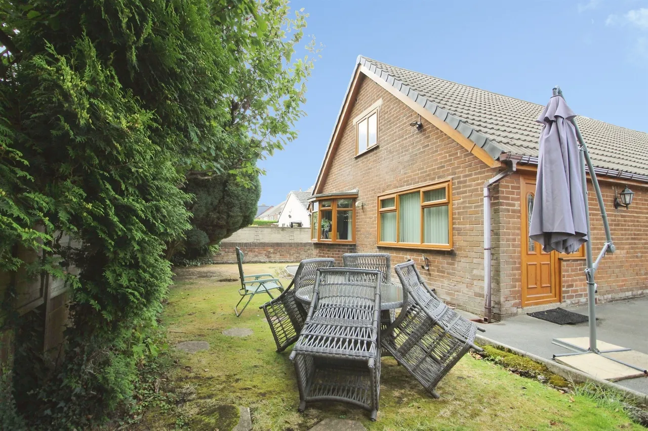 Ullswater Road, Dewsbury, photo 12