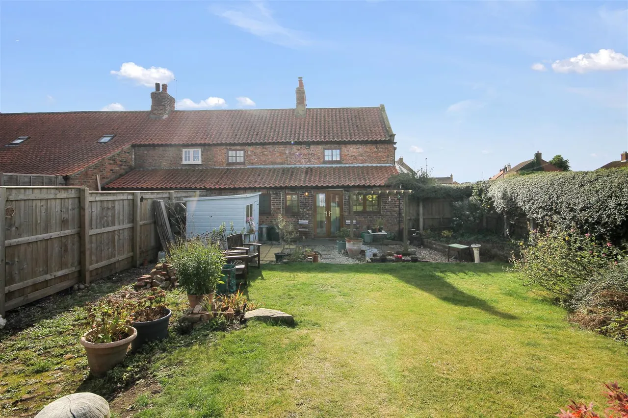 Sandhutton, North Yorkshire, YO7 4RW, photo 22
