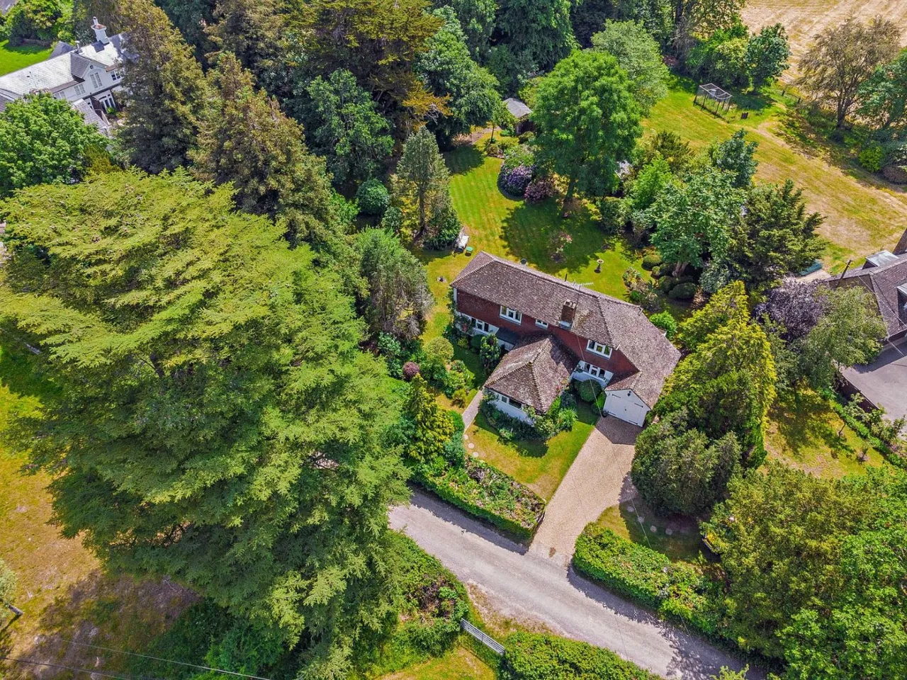 Hall Place, Cranleigh, Surrey, GU6 8LD, photo 11