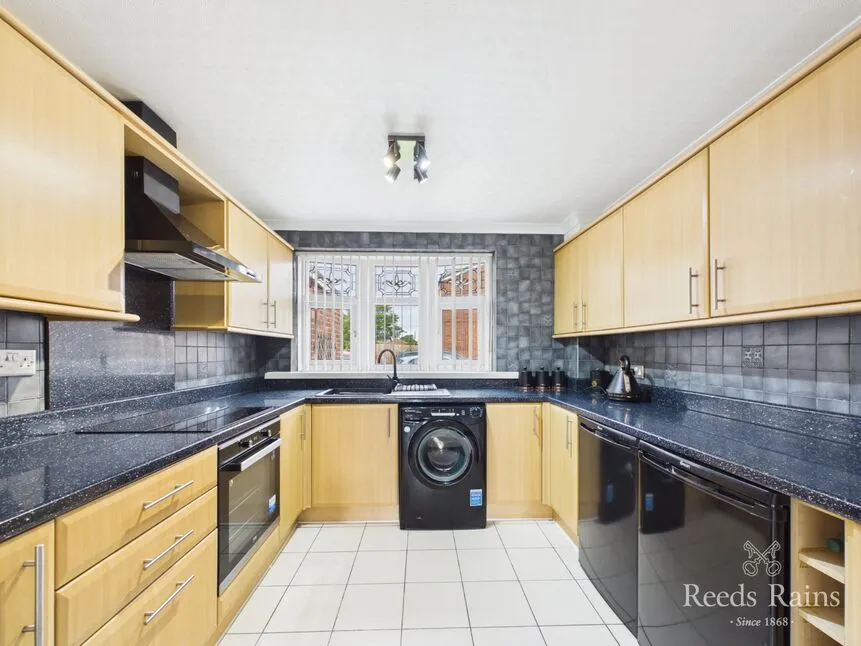 Grasby Road, Hull, East Yorkshire, HU8, photo 3