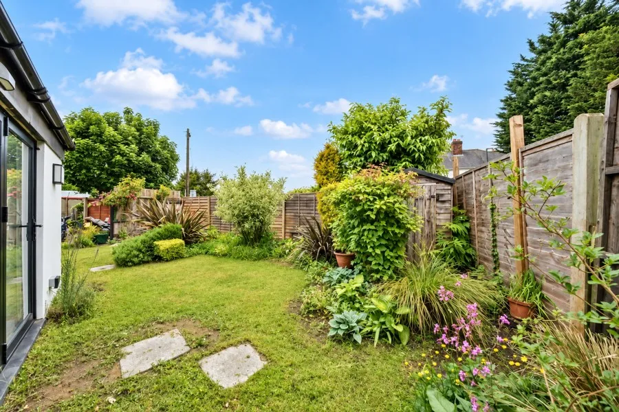 Boundary Road, Woking, GU21, photo 7