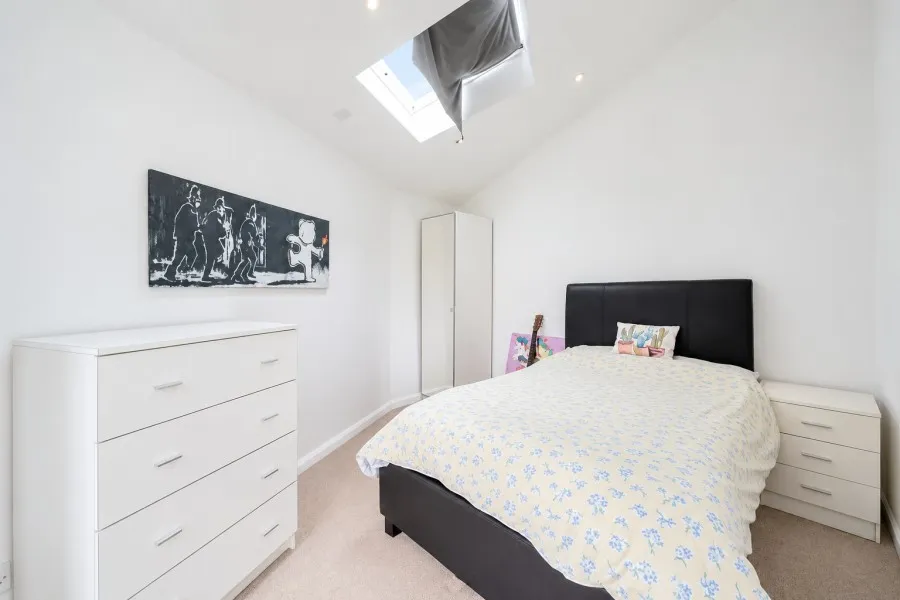 Boundary Road, Woking, GU21, photo 11