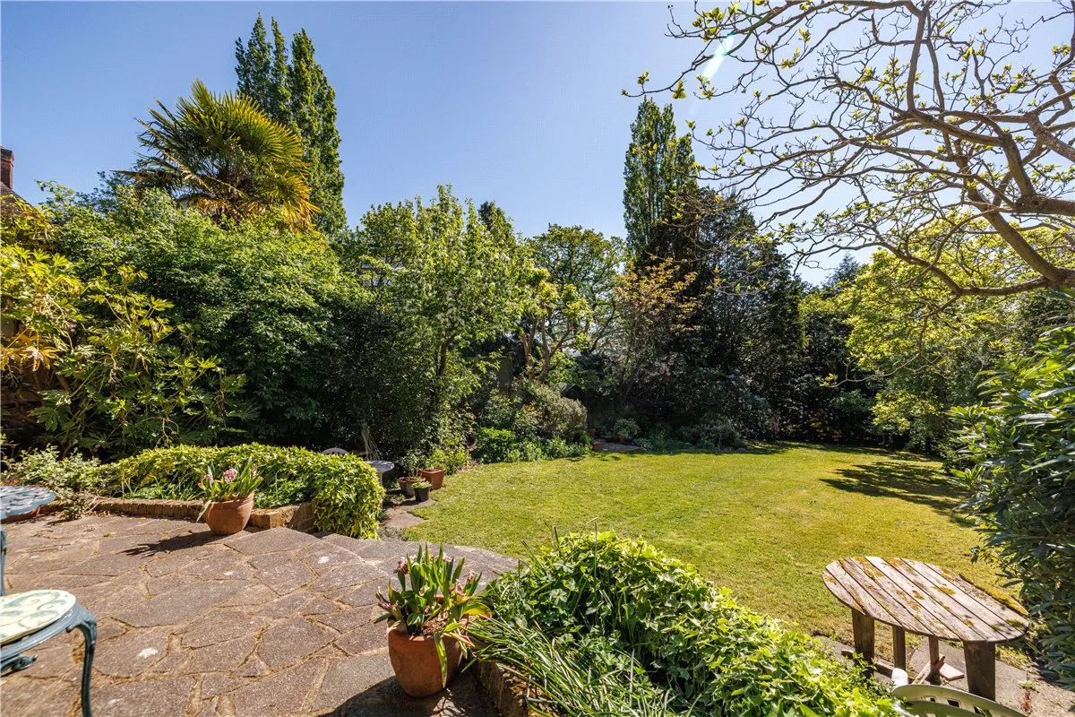Albert Drive, London, SW19, photo 5