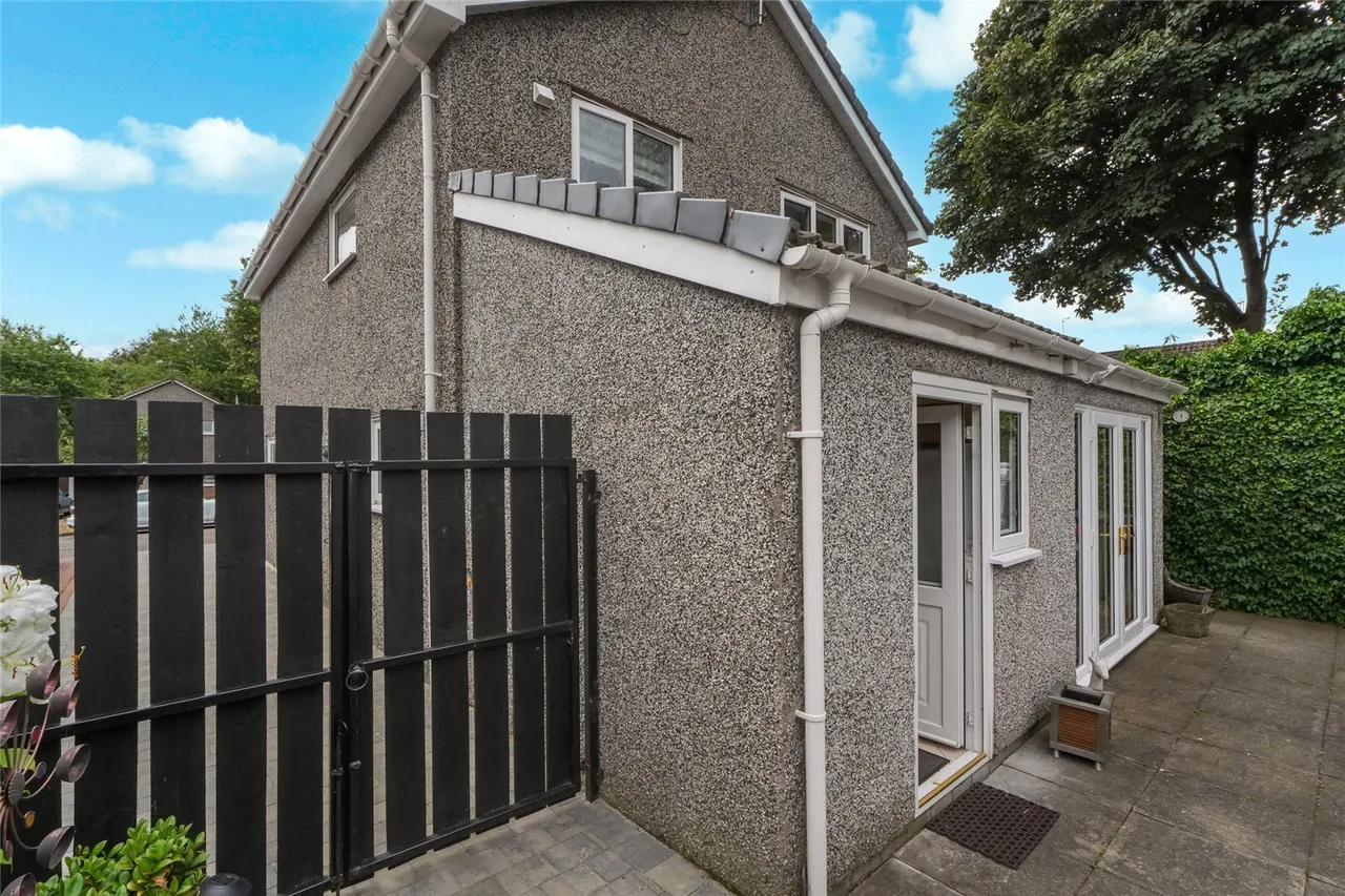 Lady Ann Grove, Tillicoultry, Clackmannanshire, FK13, photo 17