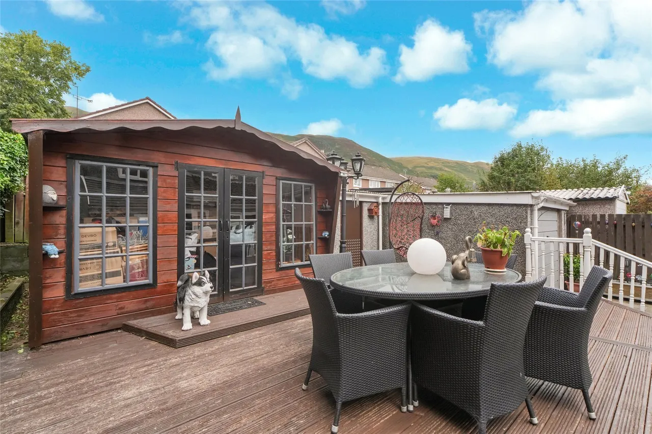 Lady Ann Grove, Tillicoultry, Clackmannanshire, FK13, photo 15