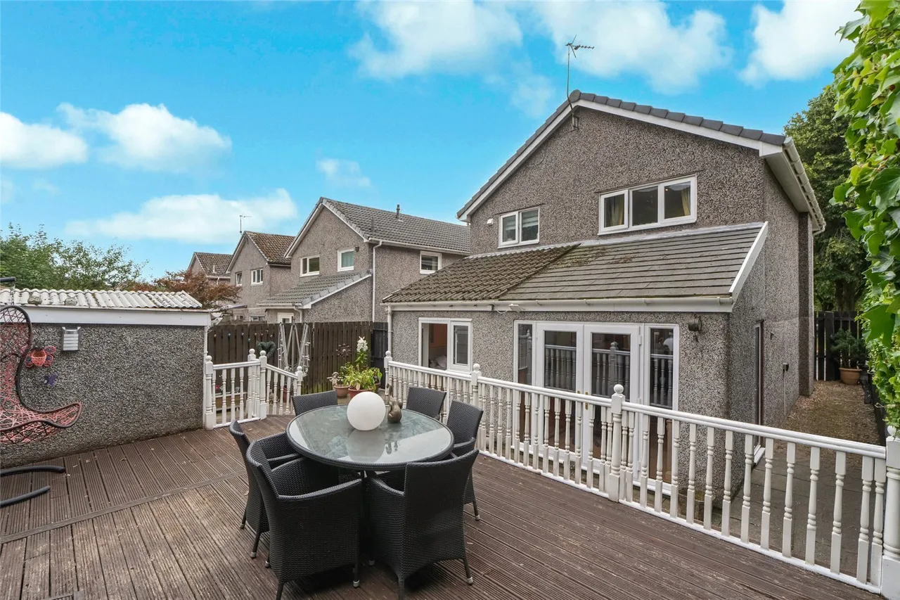 Lady Ann Grove, Tillicoultry, Clackmannanshire, FK13, photo 16