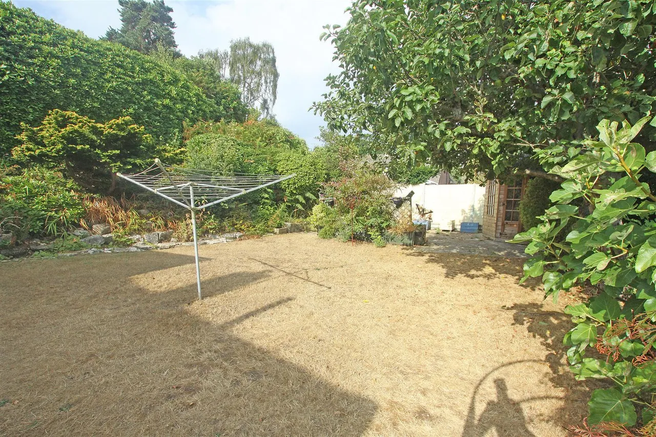 Burnham Drive, Bournemouth, BH8, photo 13