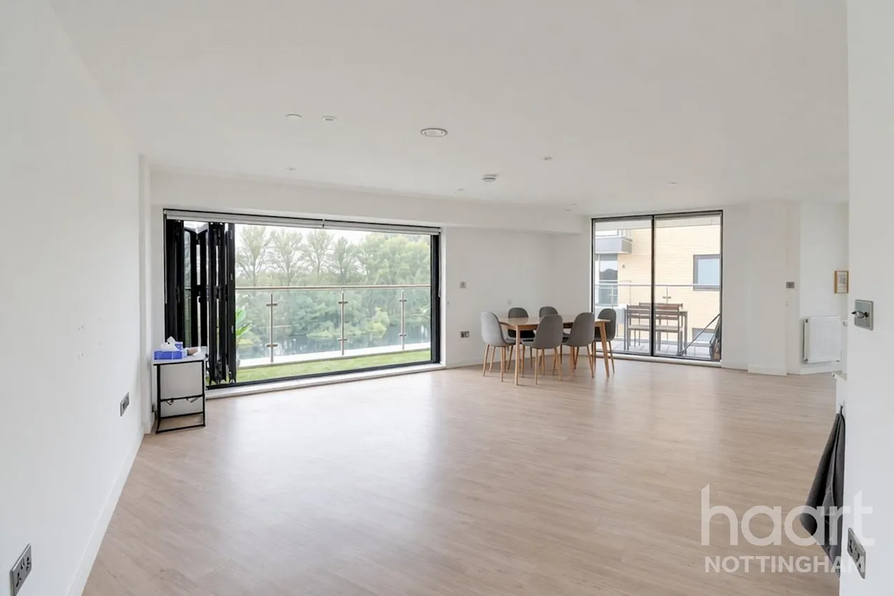 Trent Lane, Nottingham, NG2, photo 2