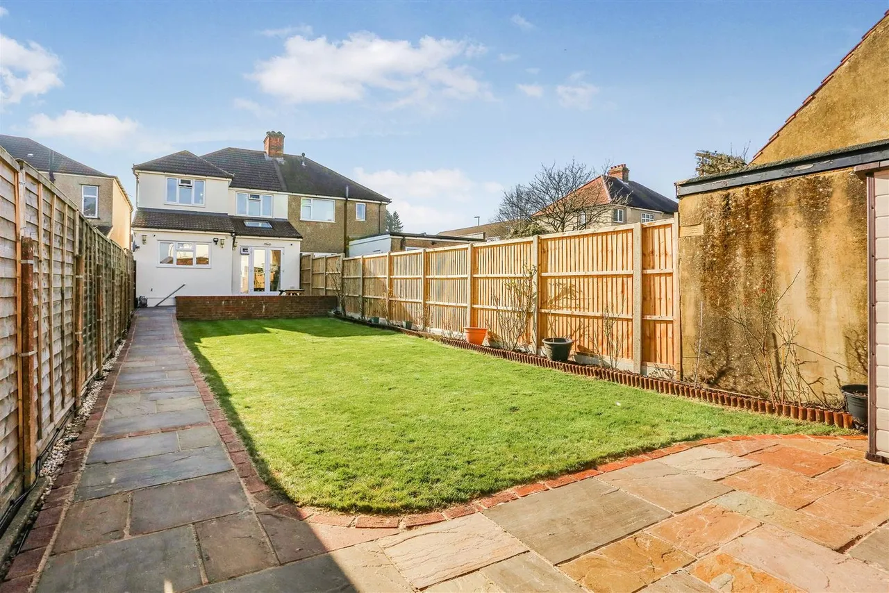 Malden Road, Cheam, SM3, photo 13