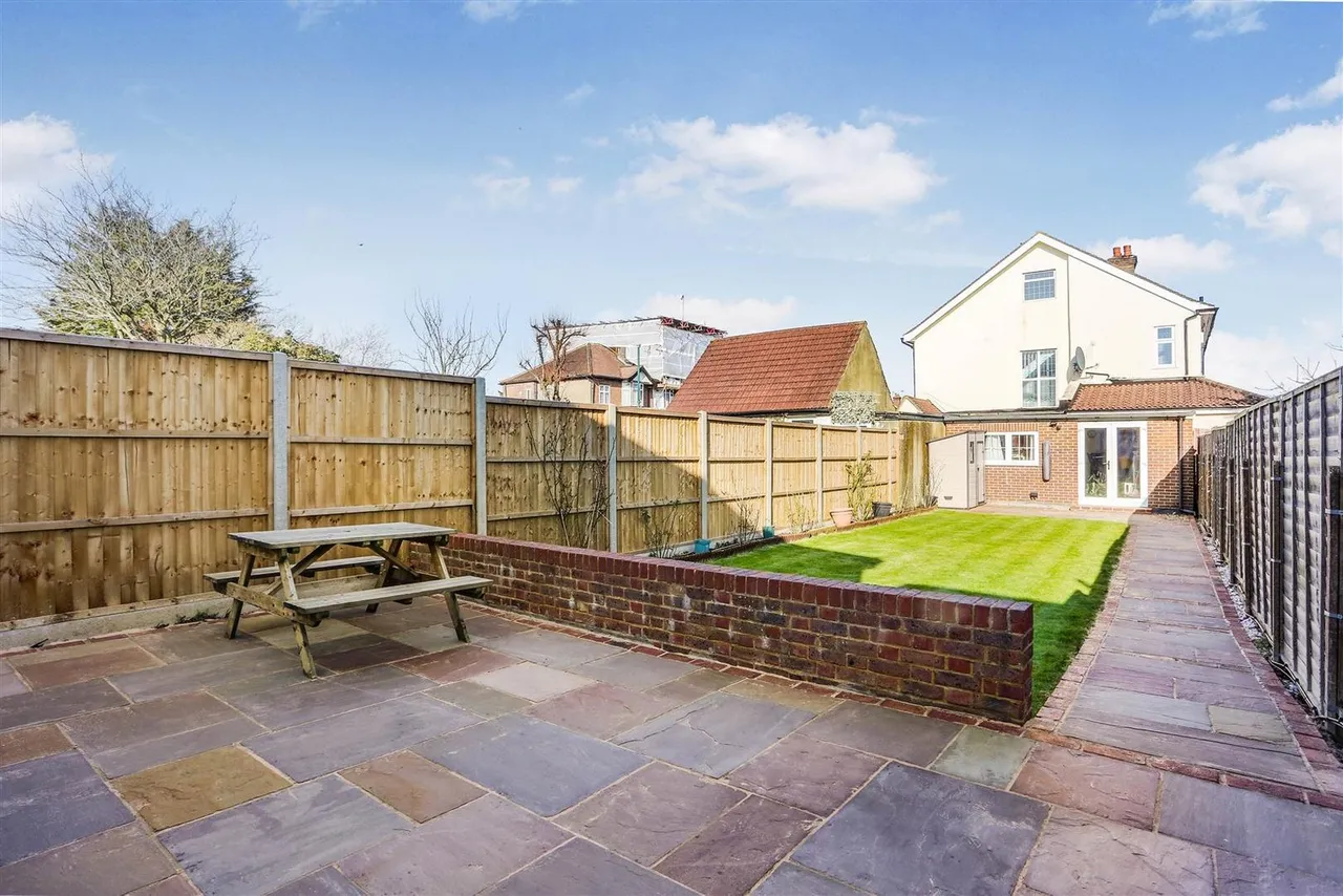 Malden Road, Cheam, SM3, photo 12