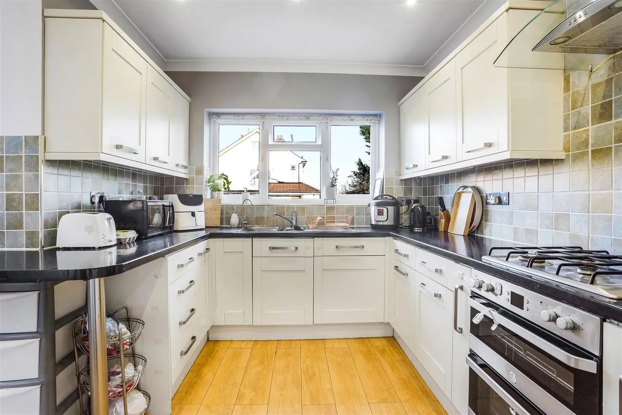 Malden Road, Cheam, SM3, photo 9