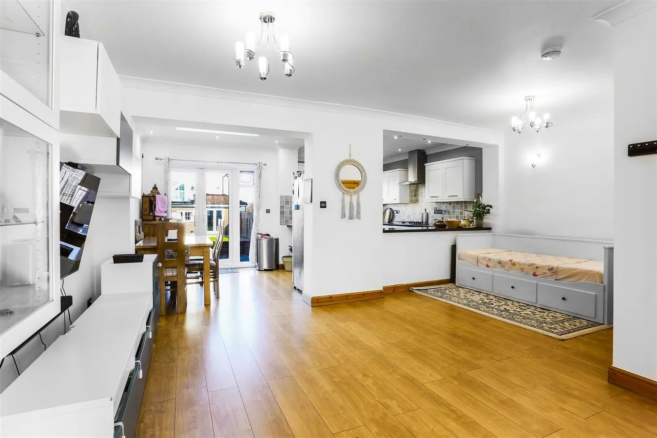 Malden Road, Cheam, SM3, photo 2