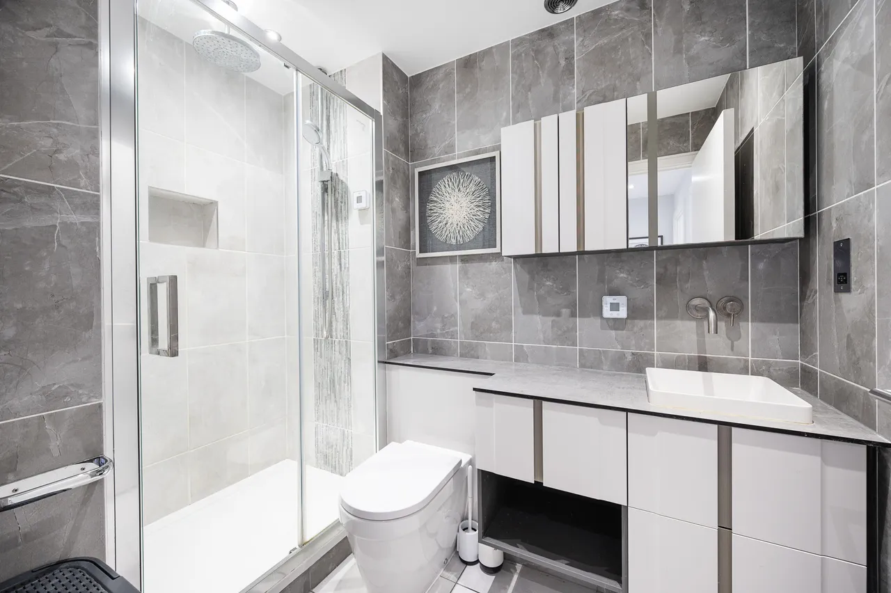 Flat 508 Colefax Building, 23 Plumbers Row, London, photo 6