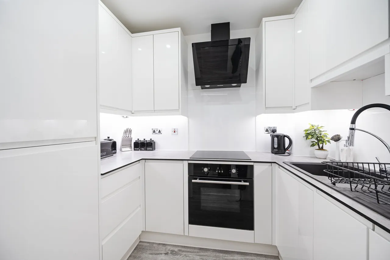 Flat 508 Colefax Building, 23 Plumbers Row, London, photo 4