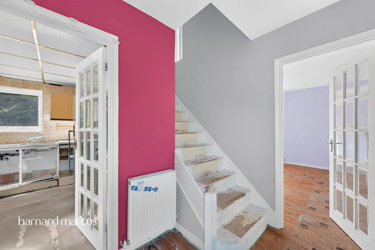 Ebbisham Road, Epsom, KT18, photo 12