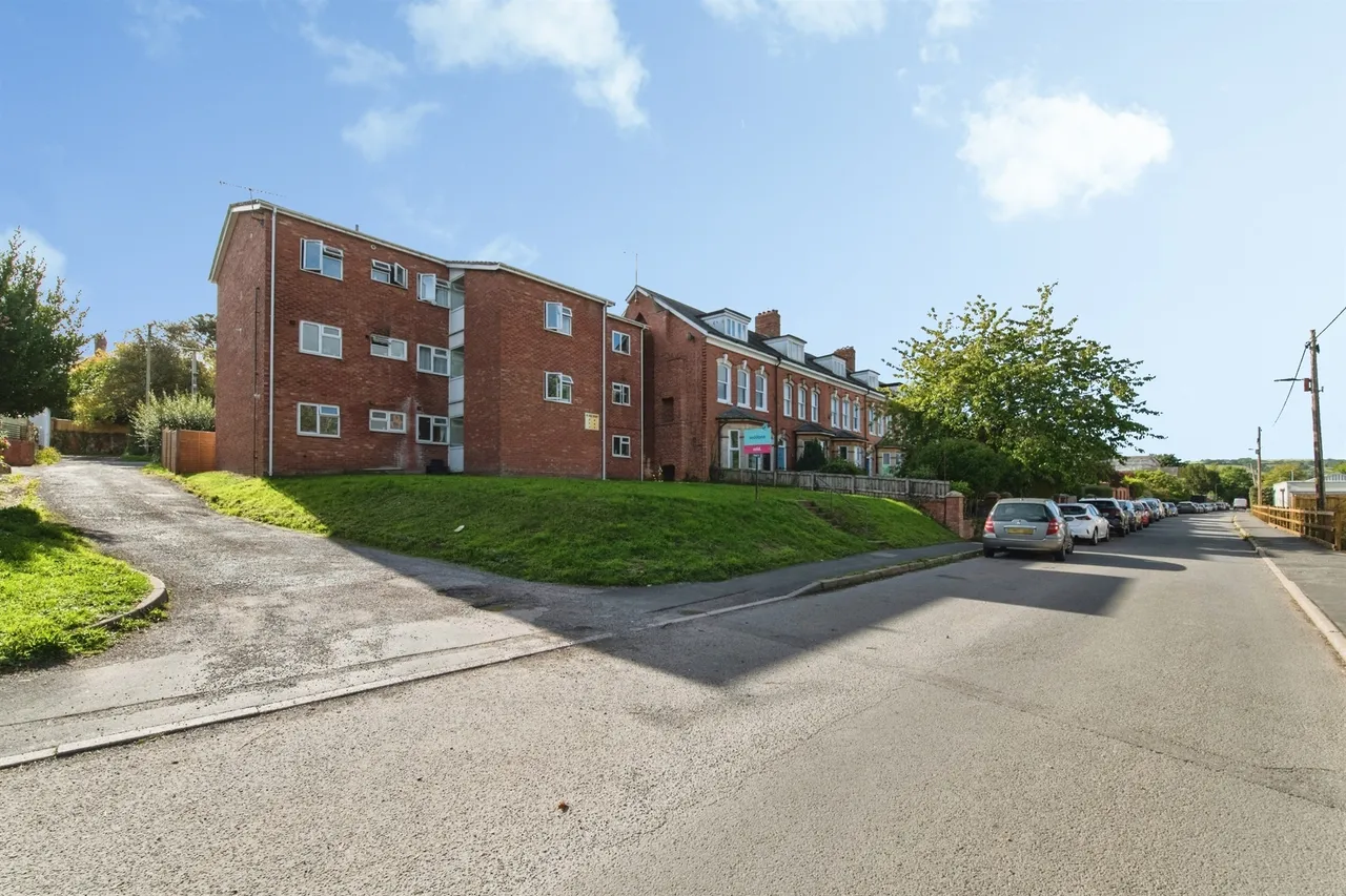 Old Road, Tiverton, EX16, photo 12