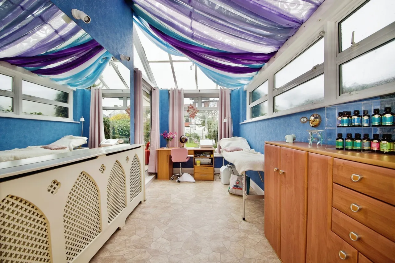 St. Georges Road, London, NW11, photo 9